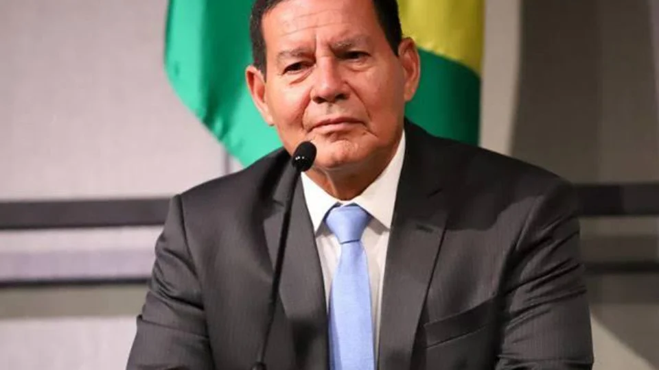 Mourão diz que pedidos de fechamento do STF em protestos são ‘liberdade de expressão’