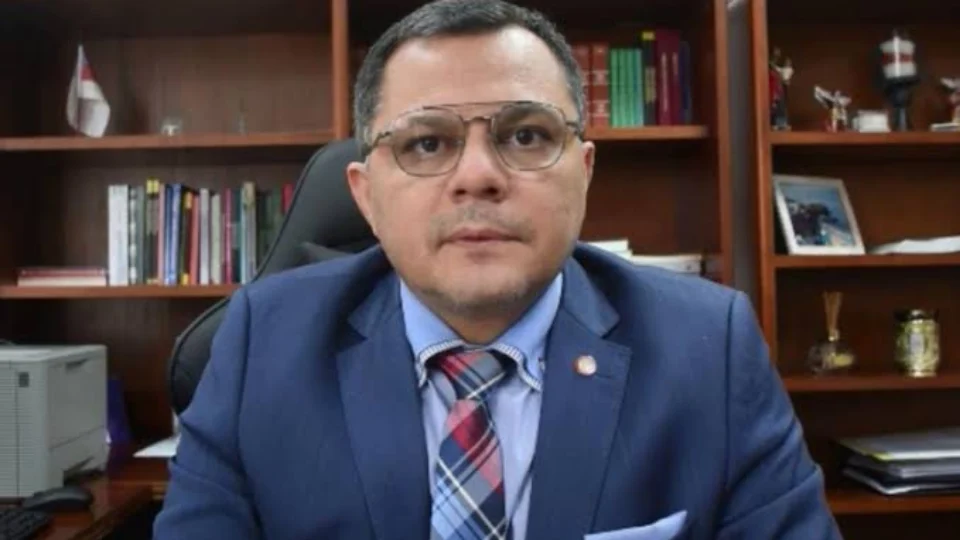 Autoridades se solidarizam com procurador-geral de Justiça após ataques de Arthur Neto