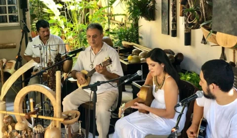 Governo do Amazonas leva oficina de bioinstrumentos musicais para Novo Airão