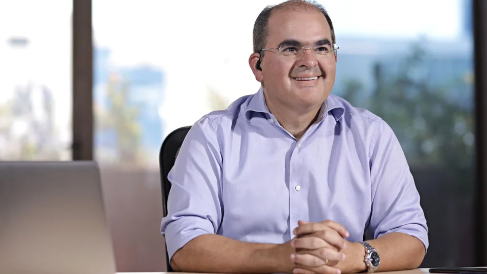 Ricardo Nicolau nega aliança política com Eduardo Braga