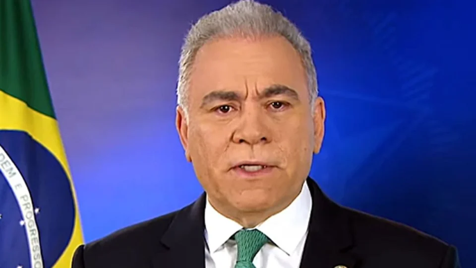 Governo Federal anuncia fim da emergência sanitária por covid-19 no País