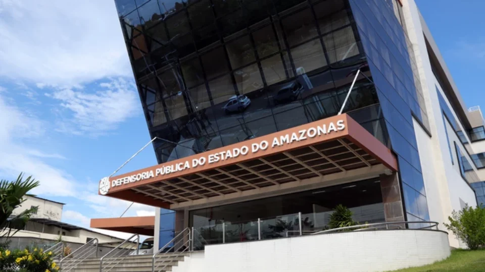 Defensoria abre concurso público para cargos com salários de até R$ 6.883