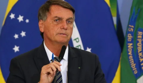 Jair Bolsonaro diz que lucro da Petrobras é estupro