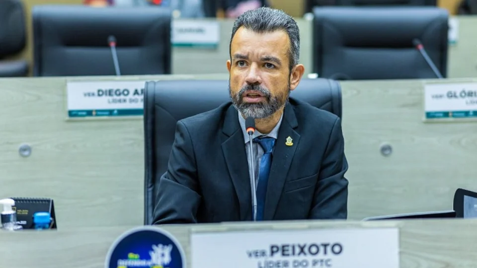 Peixoto propõe criação de espaços pet friendly em estabelecimentos comerciais