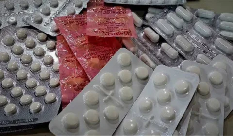 Projeto de Lei que obriga prefeitura a divulgar medicamentos disponíveis nas UBSs avança na Câmara de Manaus