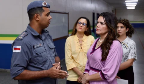 Na tribuna da Assembleia, Alessandra Campêlo propõe apoio psicológico a estudantes