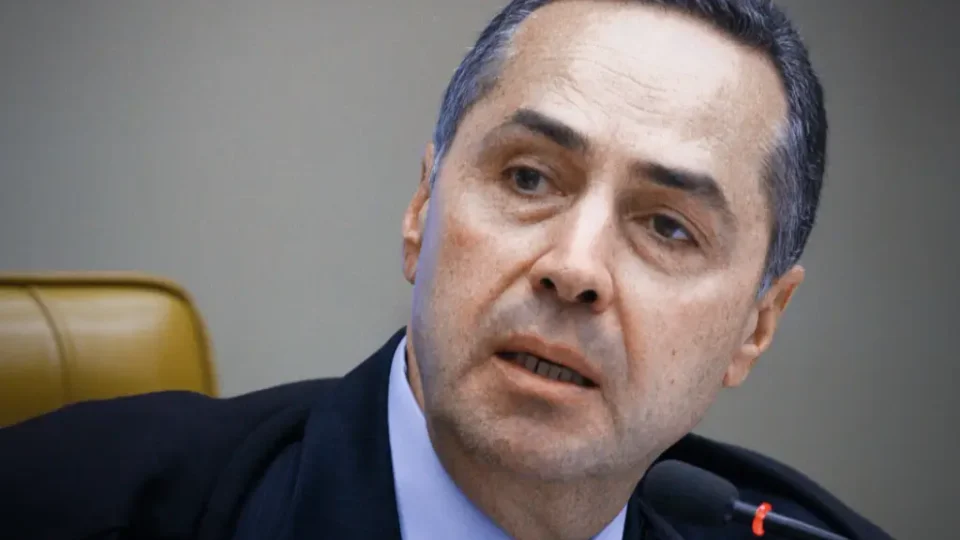 Barroso diz que Forças Armadas estão sendo orientadas a atacar as eleições