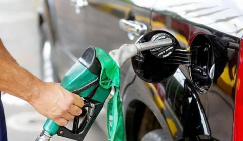 Governo vai ao STF para suspender resolução do Confaz sobre diesel