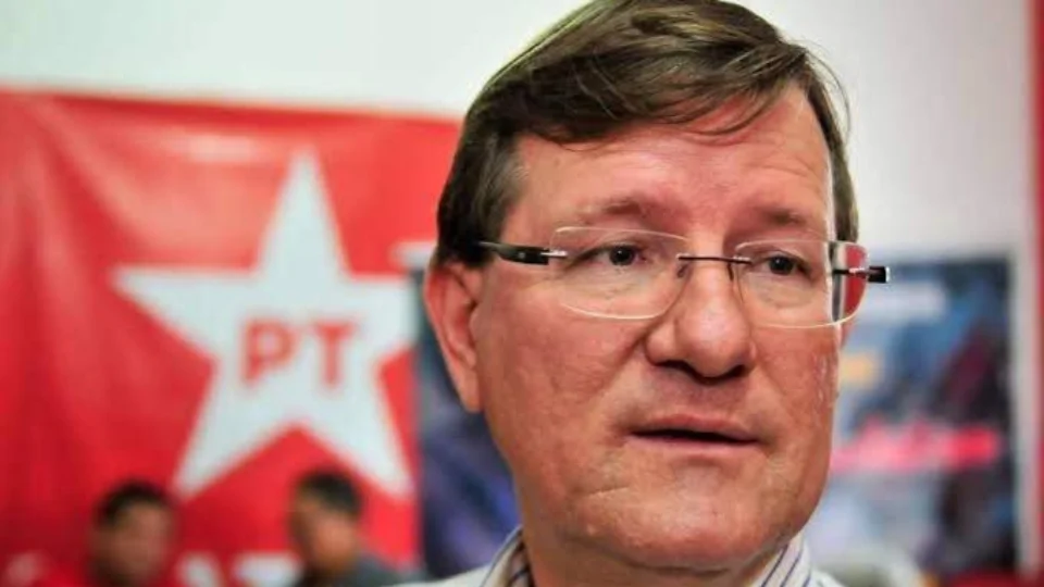 Cogitado como candidato ao Governo, José Ricardo lança pré-candidatura a deputado federal