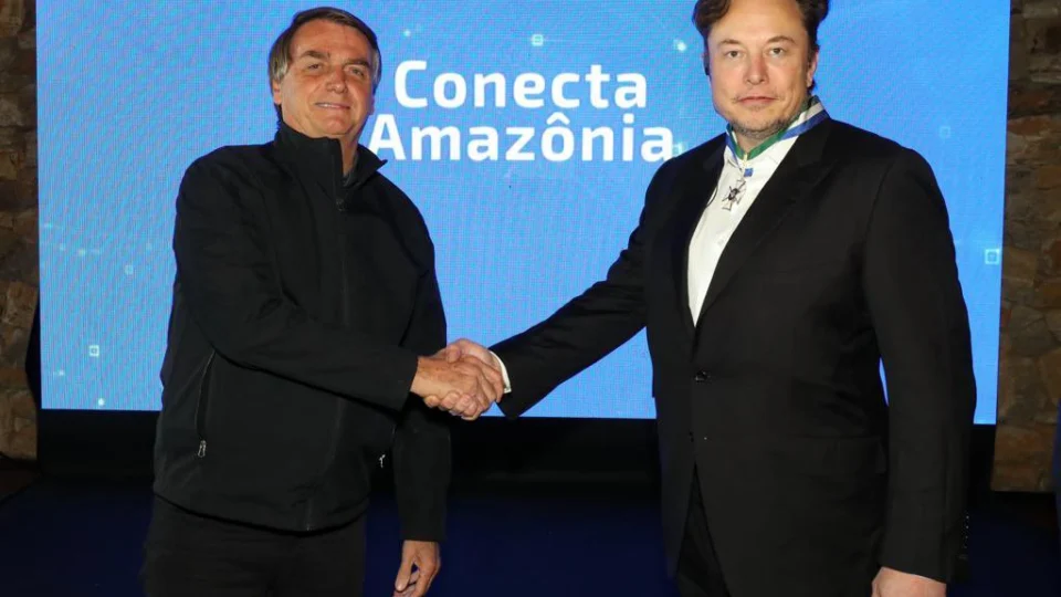 Musk e Bolsonaro se encontram e tratam de conexão na Amazônia