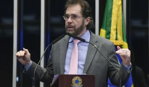 Funai tenta impedir senadores da República em terra indígena: ‘se o governo quer guerra, vai ter’, diz Plínio