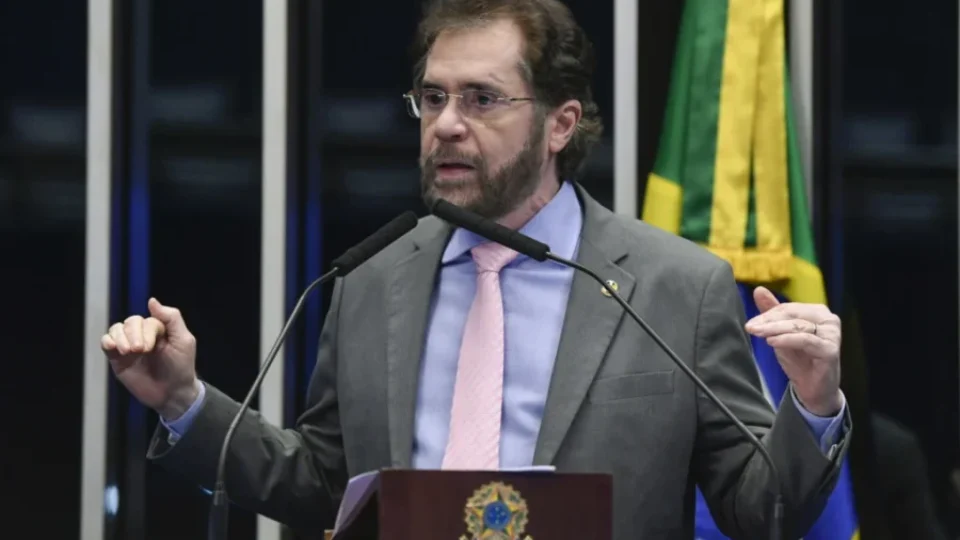 ‘Abrimos a caixa preta’, diz Plínio Valério sobre CPI das ONGs