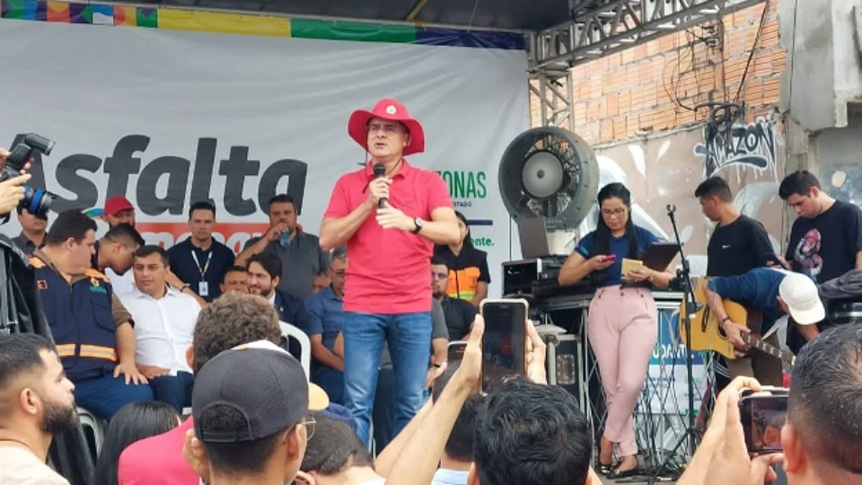 ‘Pior ministro da Economia de todos os tempos, um imbecil que nunca recebeu um voto’, diz David sobre Guedes