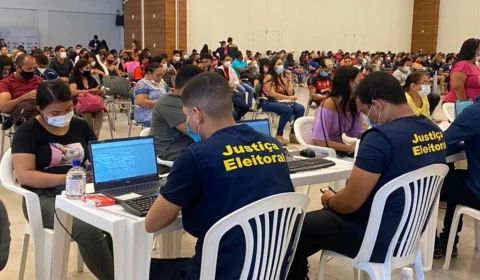 Instabilidade no sistema do TSE prejudica regularização e emissão do título, em Manaus
