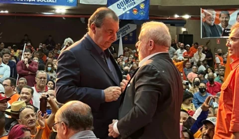 Antes de decisão oficial do PSD, Omar Aziz fecha apoio a Lula