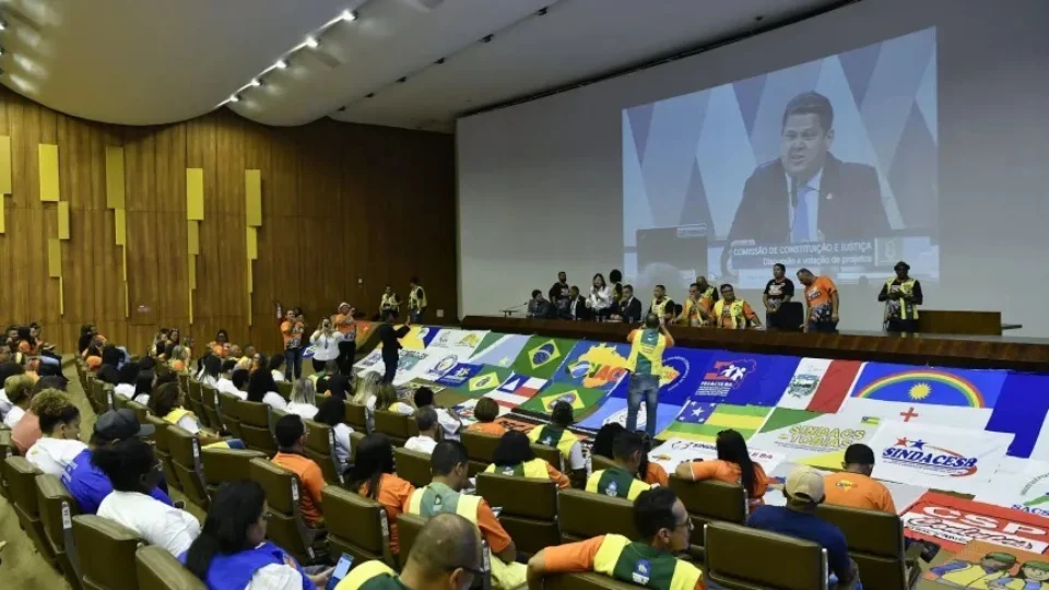 Comissão do Senado aprova piso salarial para agentes comunitários de saúde