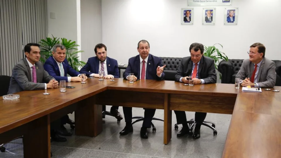 Bancada do AM se reúne para traçar estratégia em defesa do modelo ZFM