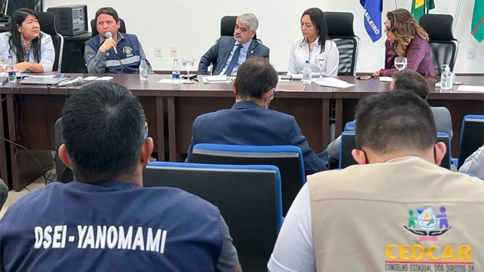 Comissão do Senado enfrenta dificuldades em visita técnica a terras Yanomami de Roraima
