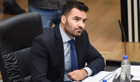 Por unanimidade, Arthur do Val tem mandato cassado na Alesp