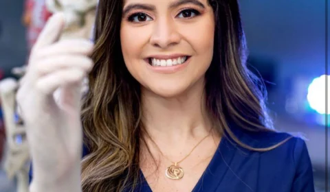 Filha de David Almeida desiste de candidatura a deputada federal