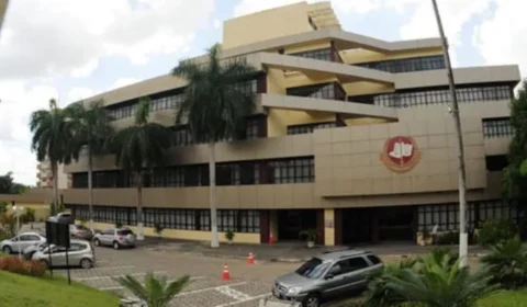 Justiça é acionada pelo Ministério Público contra nepotismo em Urucurituba