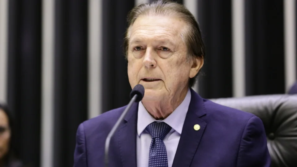 Bivar defende ministra supostamente ligada à milícia e diz que Lula acertou na escolha