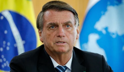 Risco de inelegibilidade existe, reconhece Bolsonaro em evento nos EUA