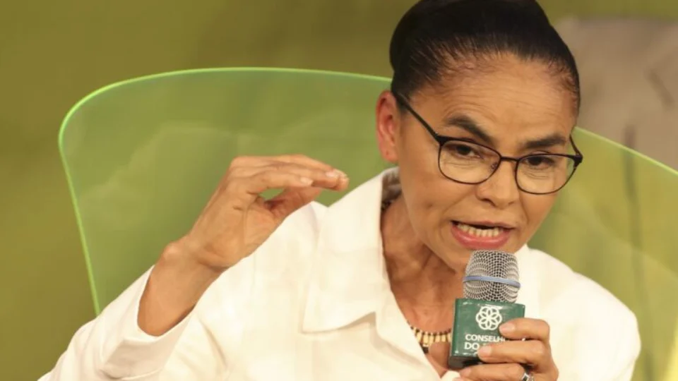 A visita “em off” de Marina aos Yanomamis