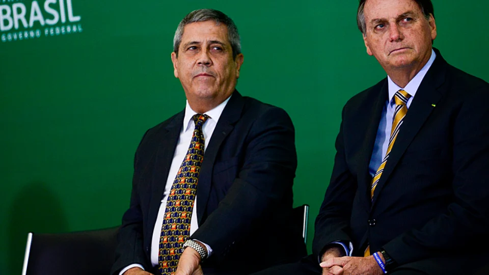 TSE torna Bolsonaro e Braga Netto inelegíveis por 8 anos