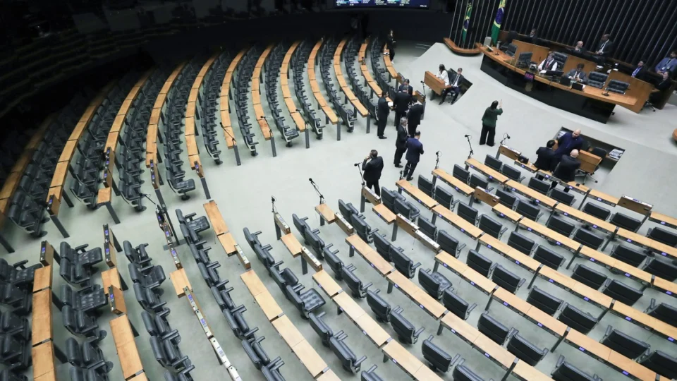 Câmara aprova cota para filmes brasileiros na TV paga