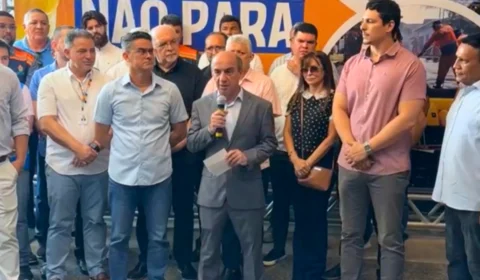Inauguração de passarela por David tem ausência notável dos membros do TCE