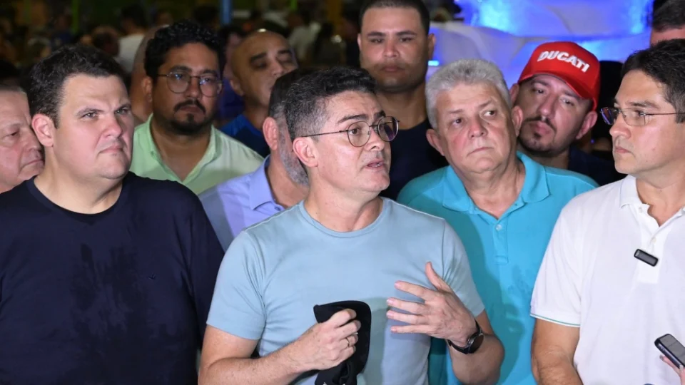 David Almeida critica Câmara e diz que vai reenviar pedido de R$ 600 milhões