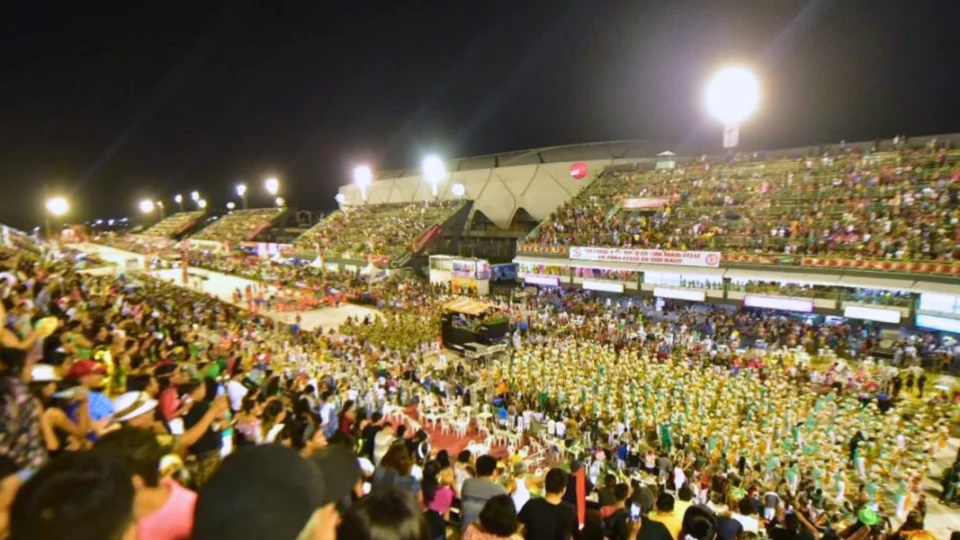 Em meio a impasse com a Câmara, Prefeitura anuncia R$ 2,2 milhões para escolas de samba de Manaus