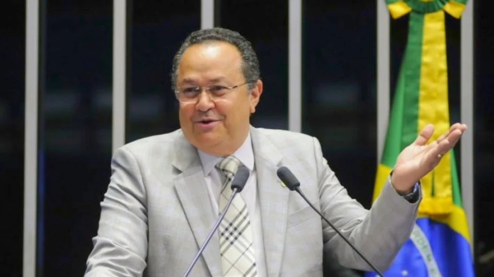 MPE quer cassação de Silas Câmara por irregularidades na campanha eleitoral de 2022