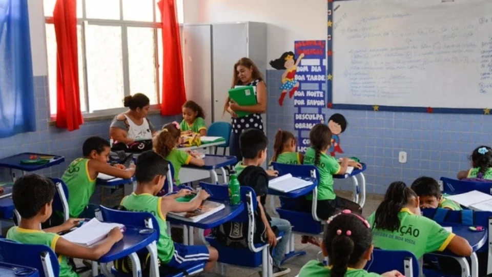 Boa Vista proíbe o uso de linguagem neutra em escolas municipais