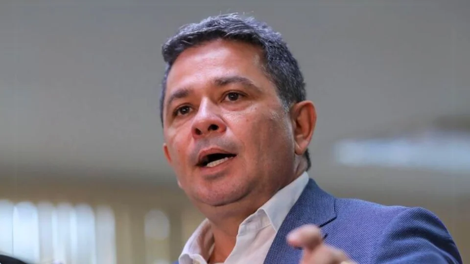 Vice-governador Tadeu de Souza nega querer ‘tomar’ o PSB-AM