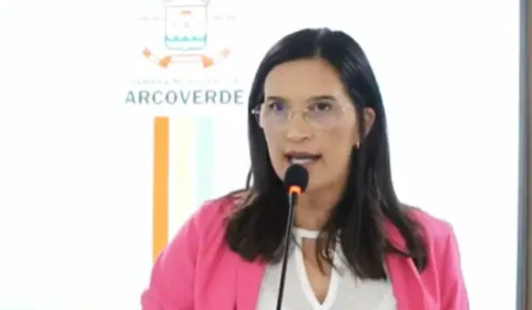 Vereadora é expulsa de partido e investigada após fala sobre autista