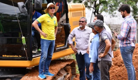 Prefeitura de Manaus vai gastar R$ 49,1 milhões com aluguel de máquinas