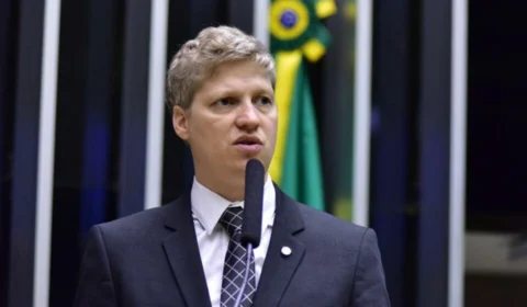 Oposição reage a excessos do STF e protocola CPI do Abuso de Autoridade na Câmara