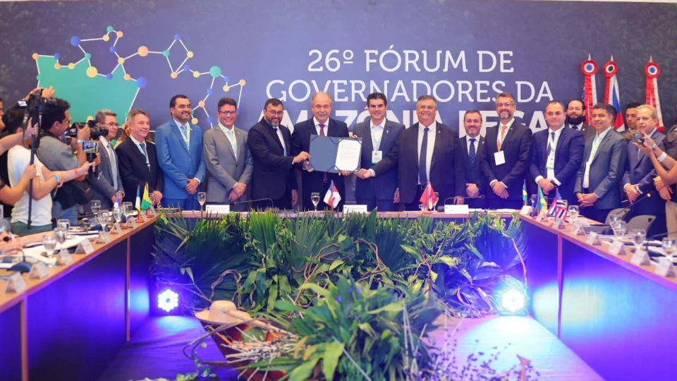 Wilson Lima e governadores da Amazônia Legal assinam carta de combate a desmatamentos e queimadas