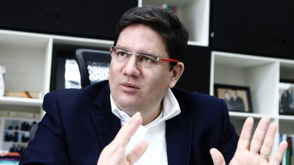 Ari Moutinho tem férias concedidas após sofrer denúncia de agressão e injúria no TCE