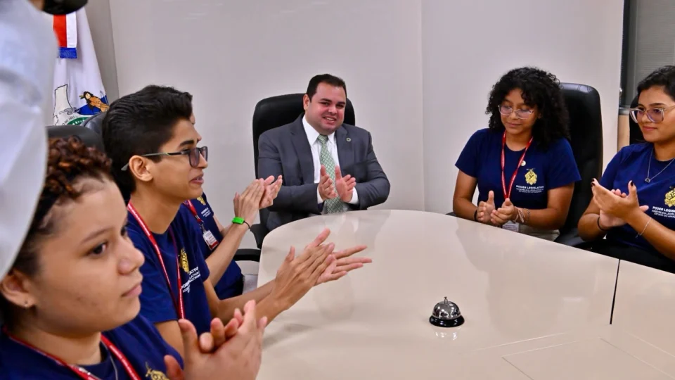 PL de Roberto Cidade: emprego, renda e qualificação para jovens