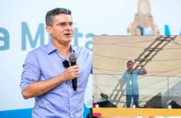 Em meio à crise de fumaça, prefeito viaja para São Paulo e enfrenta denúncia