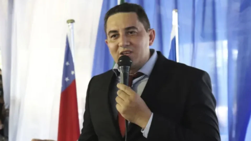 Prefeito de Borba, Simão Peixoto filia-se ao MDB de Eduardo Braga