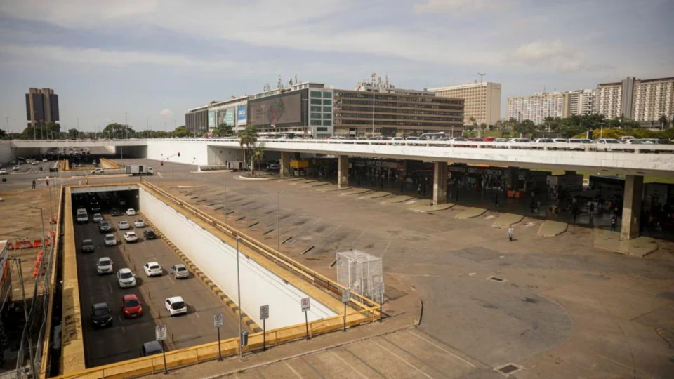 Rodoviários param no DF apesar de Justiça suspender greve