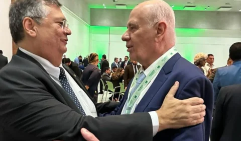 Serafim manifesta solidariedade a Flávio Dino e é rebatido por internautas