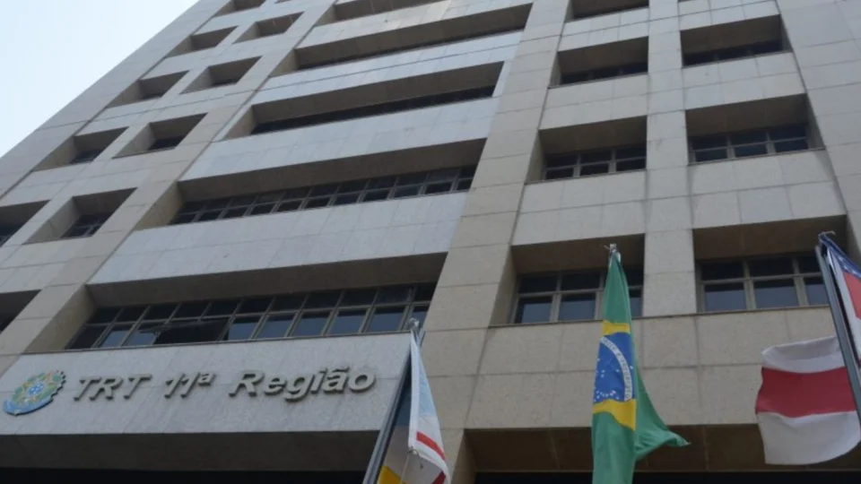 Inscrições no concurso TRT11 com 41 vagas e salário de até R$ 14,8 mil encerram hoje