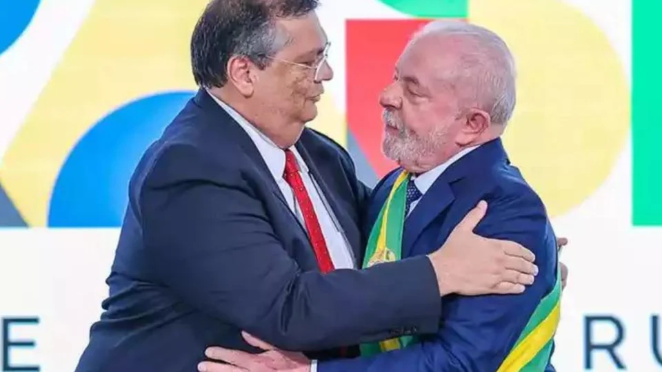 Lula indica Flávio Dino para ministro do STF