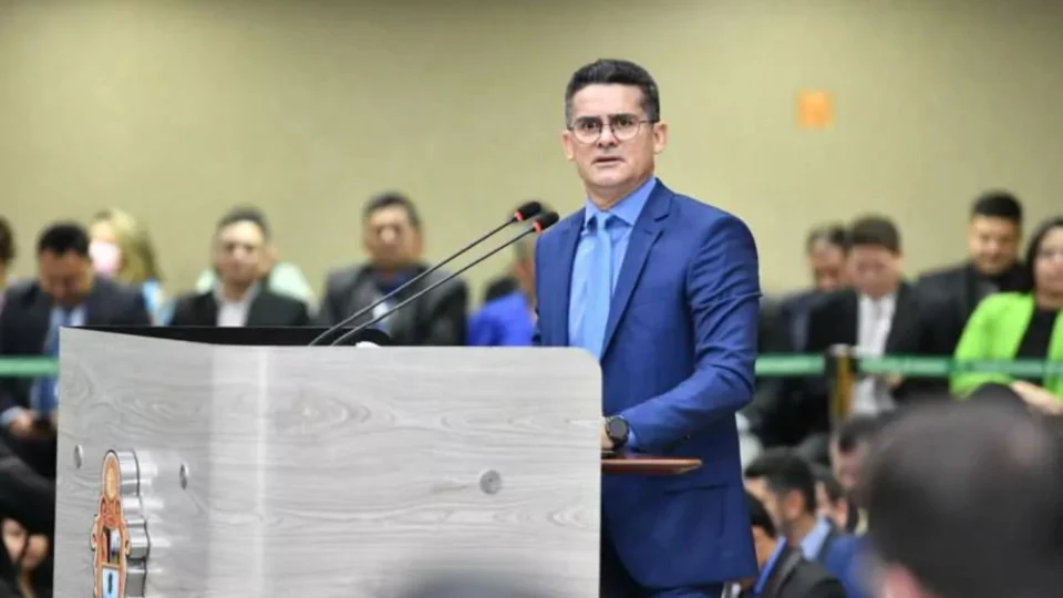 David sob pressão: vereadores alegam atos ditatoriais em bloqueio financeiro