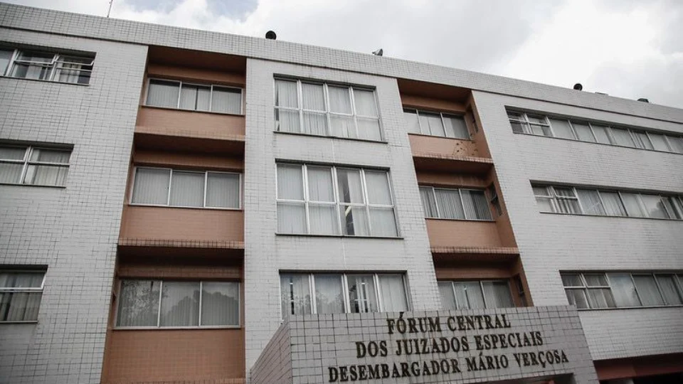 Decisão do TJAM sobre tarifa bancária prejudica consumidores vulneráveis